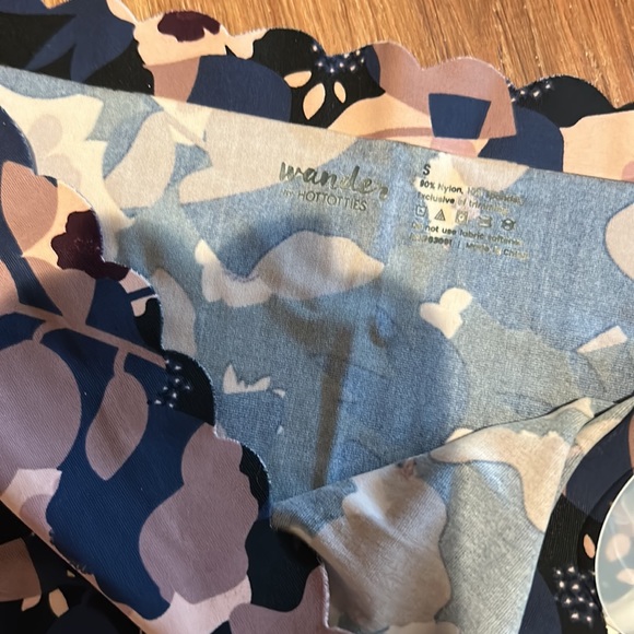 Bralette and High Waist Panty Set - Picture 5 of 9